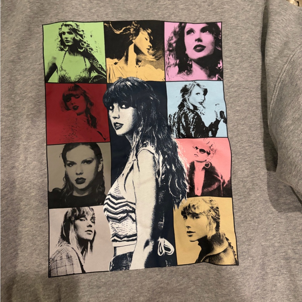 Taylor Swift the eras tour grey quarter zip sweatshirt size L